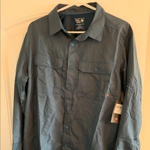 Mountain Hardware Long Sleeve - Men's Large